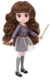 Wizarding World | Bambola articolata Hermione Granger 20cm | Bacchetta e divisa di Hogwarts inclusa | Collezione Harry Potter | Per bambini dai 5 anni in su