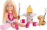 Barbie Playset Famiglia e Amici Chelsea Avventure all'Aperto, con Mini Bambola bionda, Cucciolo e Oltre 5 Accessori da Campeggio, JJV61