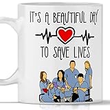 TeeDesign Tazza Gadget Grey's Anatomy It's a beautiful day to save lives. Mug tributo per regalo serie tv