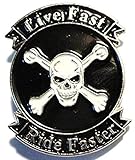 Spilla in metallo smaltato per moto con teschio e ossa incrociate