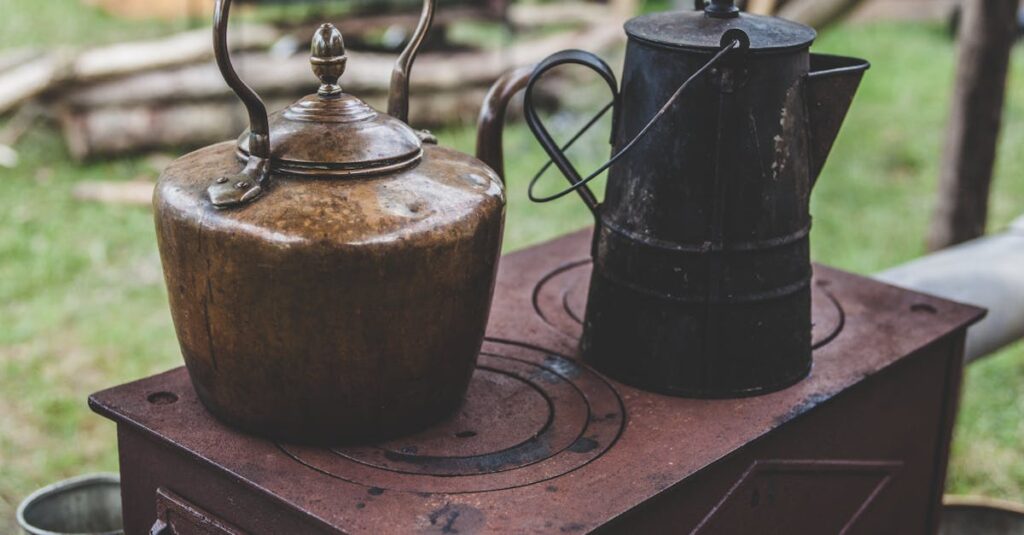 scopri la nostra selezione di kettle di alta qualità per bollire l'acqua rapidamente e con stile. perfetti per la tua cucina e il tuo comfort quotidiano.