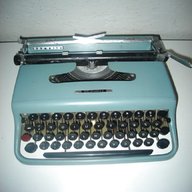 macchina scrivere olivetti lettera 22 usato