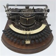macchina scrivere caratteri usato