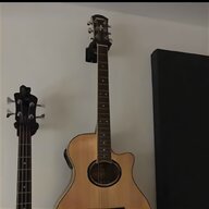 mini amplificatore chitarra acustica usato