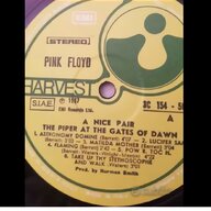 pink floyd the piper at the gates of dawn usato