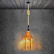 lampadari rustici per taverne in vendita usato