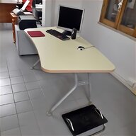 scrivania moderna usato