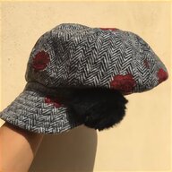 cappelli lana fendi usato