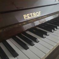 pianoforte petrof usato