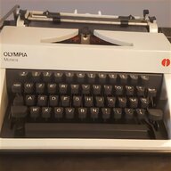 macchina scrivere olympia monica usato