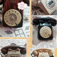 antico telefono usato