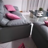 divano vera pelle grigio usato