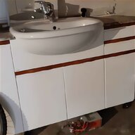lavabo con mobile marrone usato