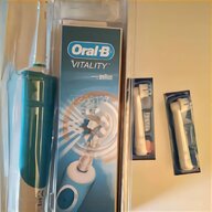 spazzolino elettrico oral b caricatore usato