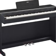 pianoforte digitale yamaha p35 usato