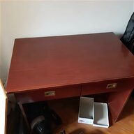 vecchia scrivania usato