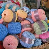 stock gomitoli di lana usato