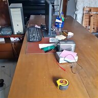 scrivania porta computer angolare usato