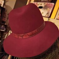 cappello red usato