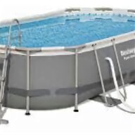 piscina idromassaggio gonfiabile usato