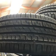 gomme 215 40 r18 usato