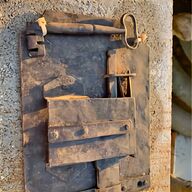 antica serratura usato