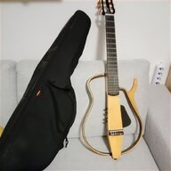 chitarra classica elettrificata usato