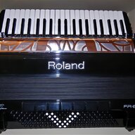 fisarmonica roland fr8x usato