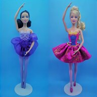 barbie 12 principesse danzanti usato