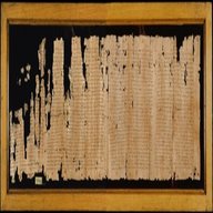papiro egiziano antico usato
