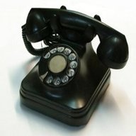 telefoni antico nero usato