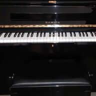 pianoforte coda nero yamaha usato