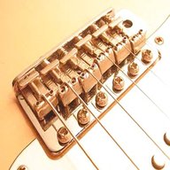 chitarra fender ponte usato