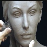 scultura volto usato