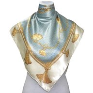 foulard dior usato