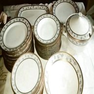 piatti porcellana bavaria servizio oro zecchino i usato
