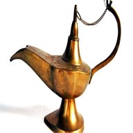 antica lampada olio usato