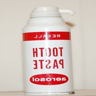aerosol vintage usato
