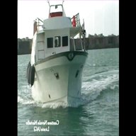 barca vetroresina 5 metri usato