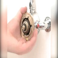 miscelatore doccia cartuccia usato