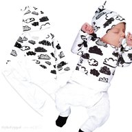 abbigliamento neonati usato