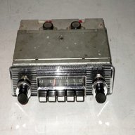 autovox radio usato