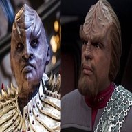 star trek klingon usato