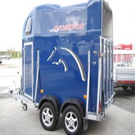 trasporto cavalli trailer usato