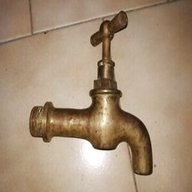 rubinetto antico usato