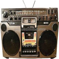 radio cassette recorder aiwa usato