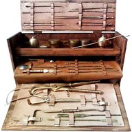 strumenti chirurgici antichi usato