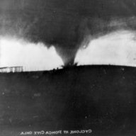 century tornado usato