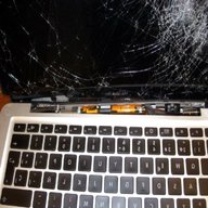 macbook rotto usato
